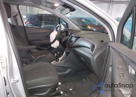 2020 Chevrolet Trax Fwd Ls z USA, uszkodzony, nr VIN 3GNCJKSB1LL128556